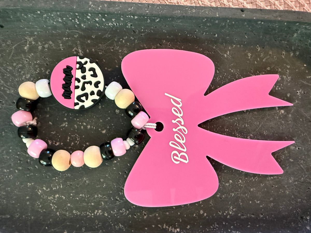 "Mama" 7 Pink  Bow Rearview Mirror Hanger