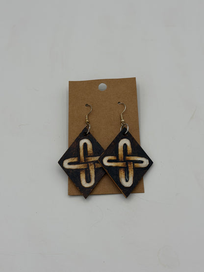 Knot earrings