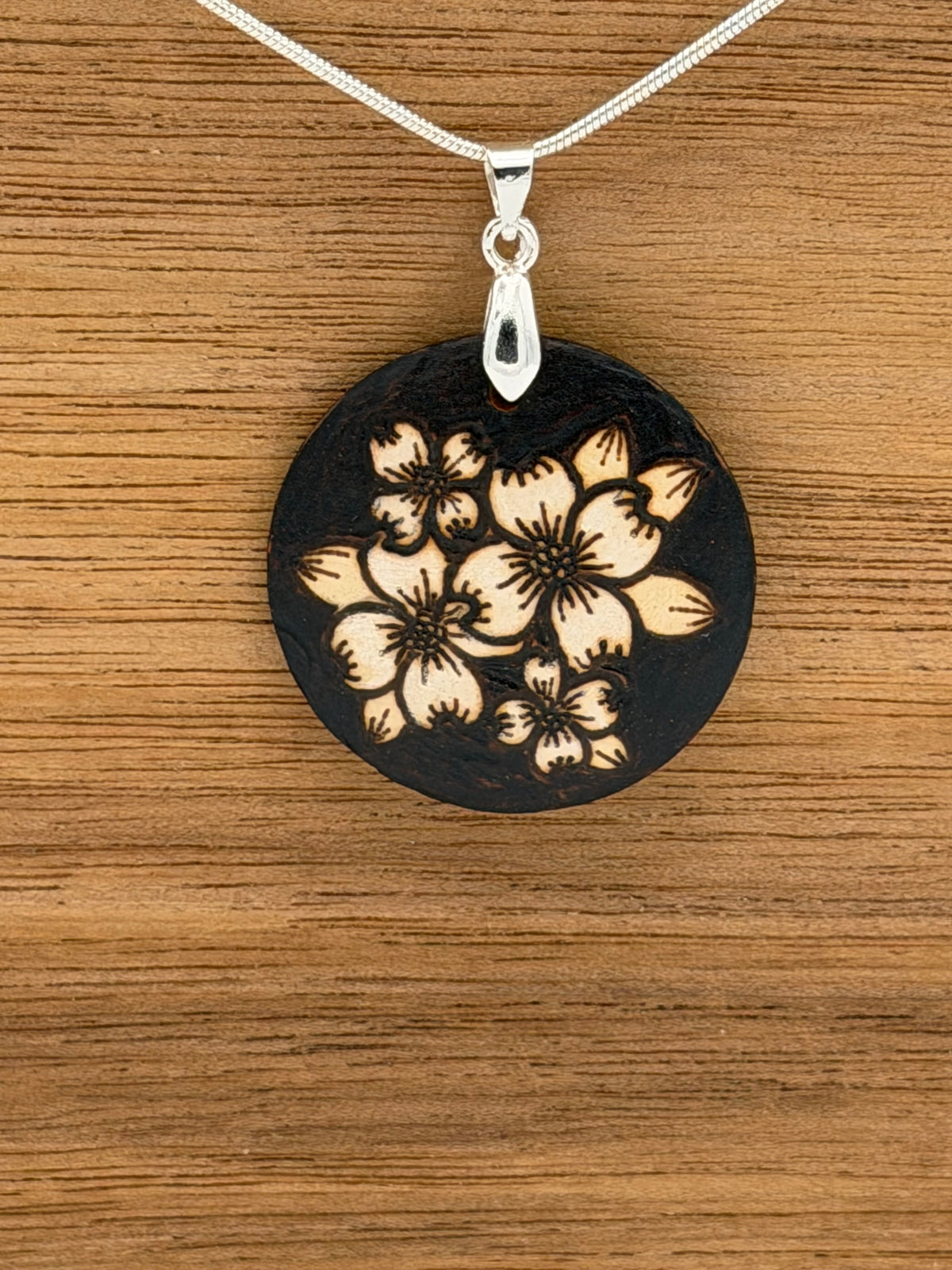 Dog Wood Flower Necklace